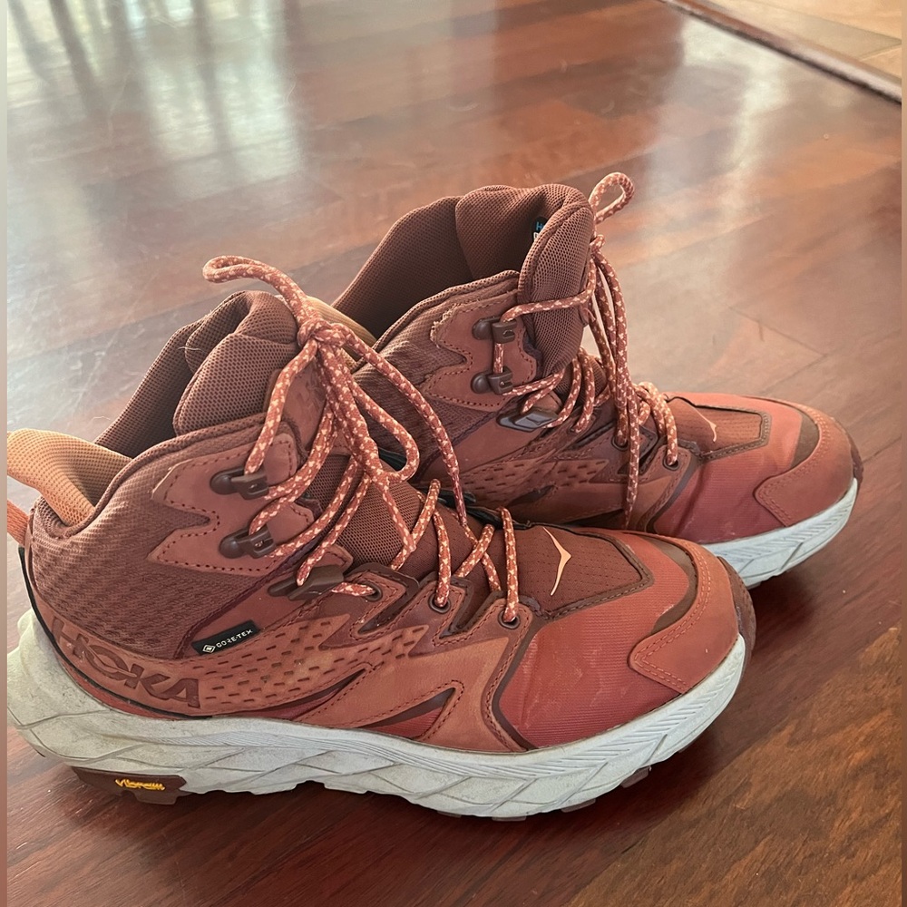 Hoka Anacapa Boot